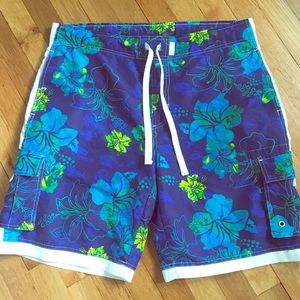 Men’s surf gear bathing suit, size Medium